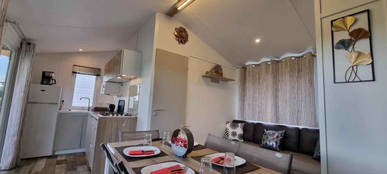 La Gare Aux Anes Hotel Combe-Redonde ภายนอก รูปภาพ