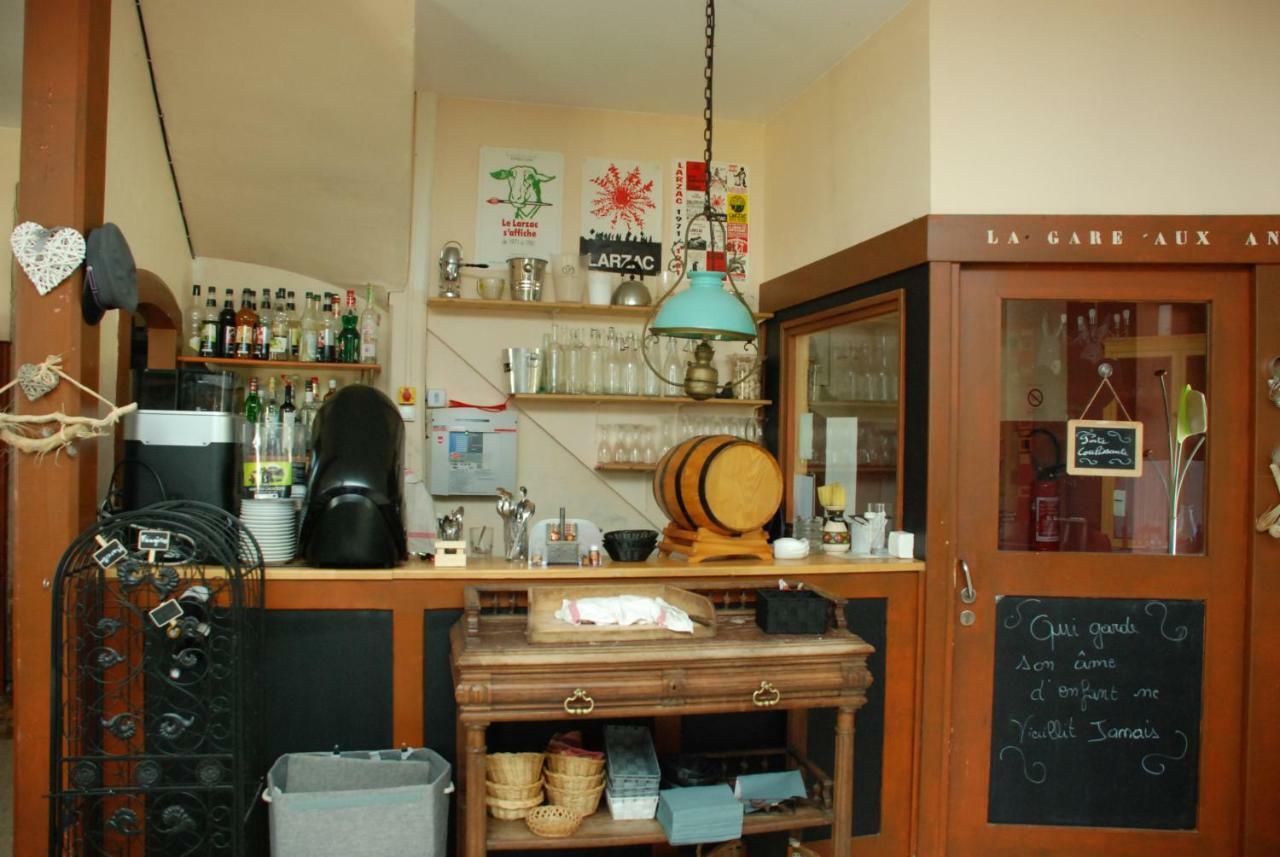 La Gare Aux Anes Hotel Combe-Redonde ภายนอก รูปภาพ
