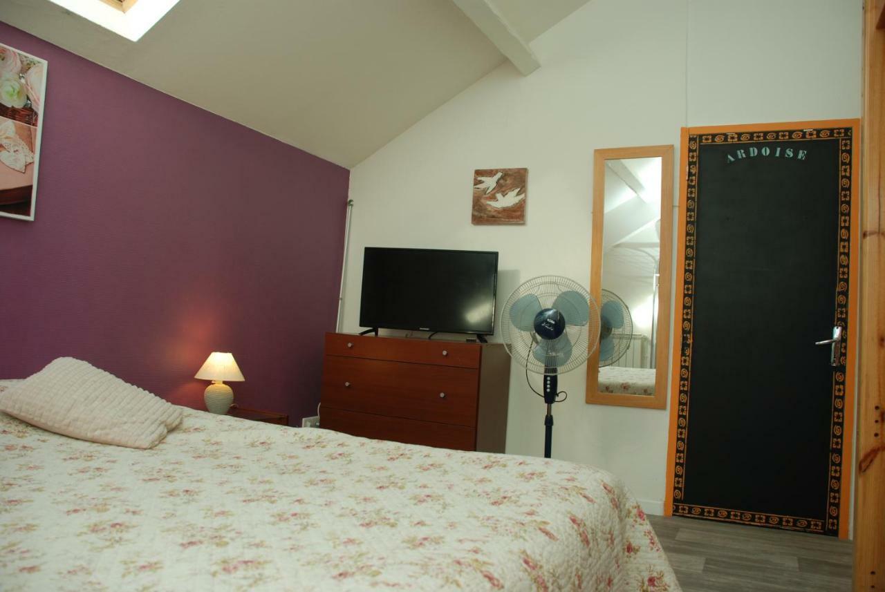 La Gare Aux Anes Hotel Combe-Redonde ภายนอก รูปภาพ